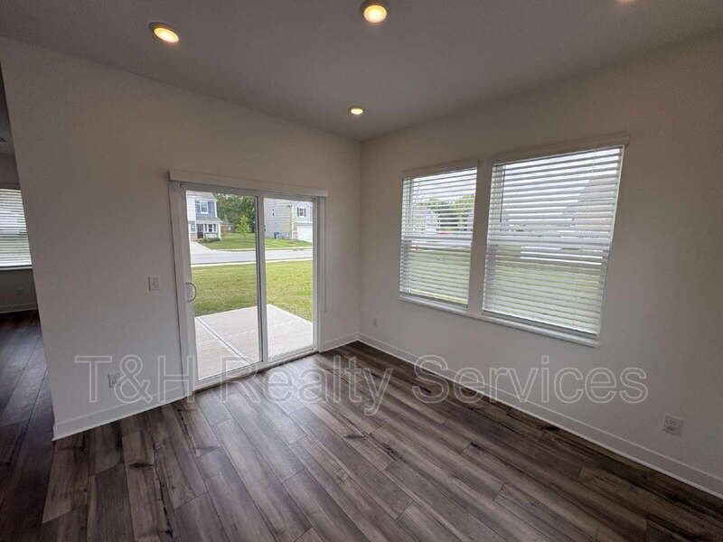 6831 Orchard Run Cir - Photo 4 of 28