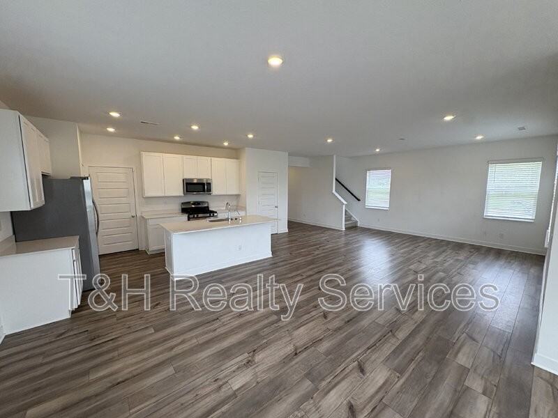 6831 Orchard Run Cir - Photo 6 of 28