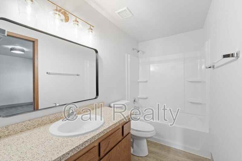 1306 N Van Marter Rd - Photo 7 of 13
