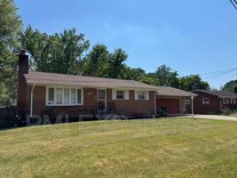 featured image of 3203 Amador Dr
