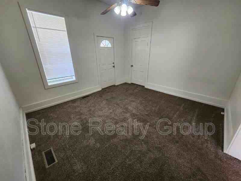 7762 State Road 46 E - Photo 2 of 9