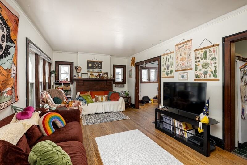 711 Granger Ave - Photo 5 of 25
