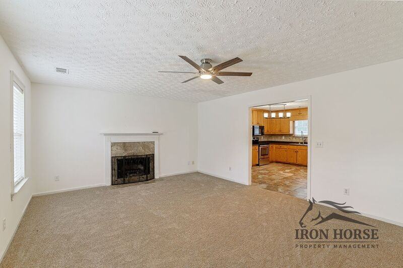 3978 Pinedale Ln - Photo 5 of 28