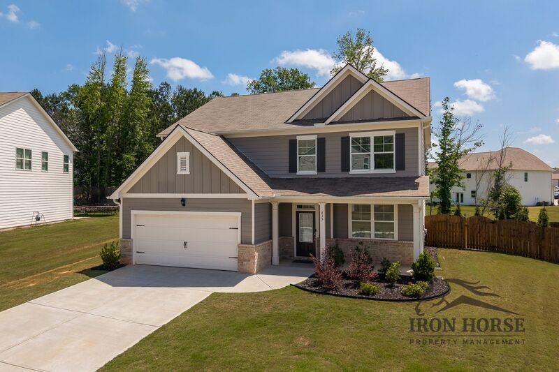 835 Baker View Ln - Photo 2 of 38