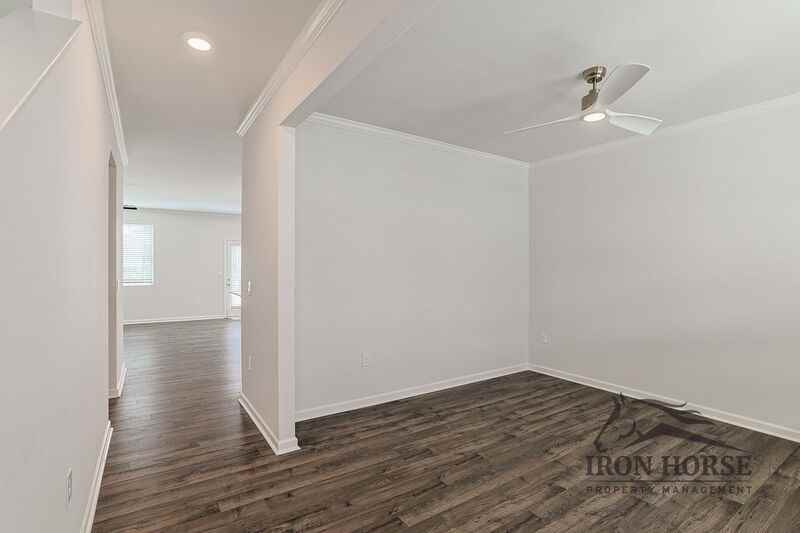 835 Baker View Ln - Photo 5 of 38