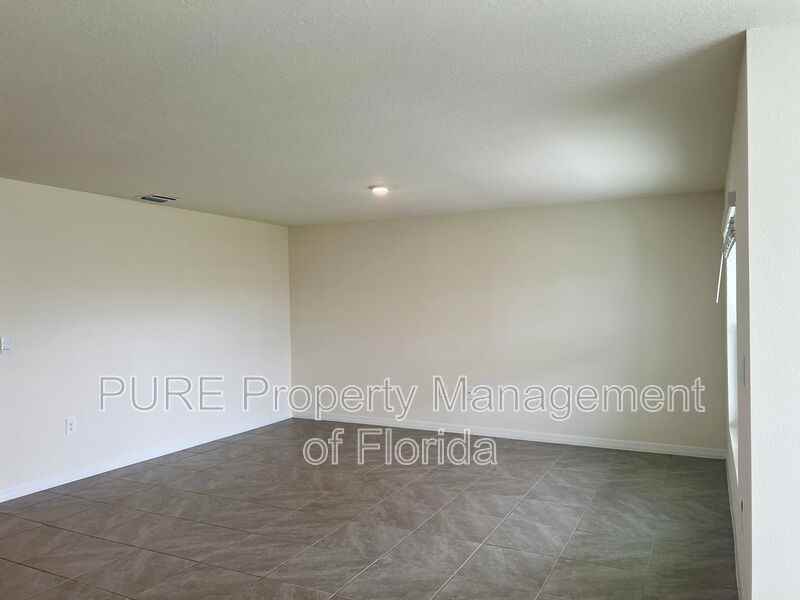 4828 Sw 86th Ln - Photo 7 of 35