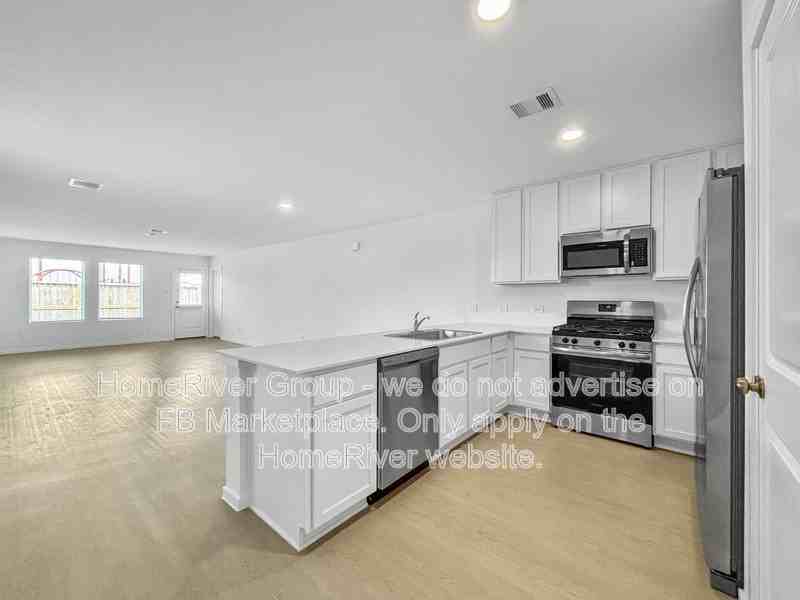 6019 Standpiper Loop - Photo 2 of 18