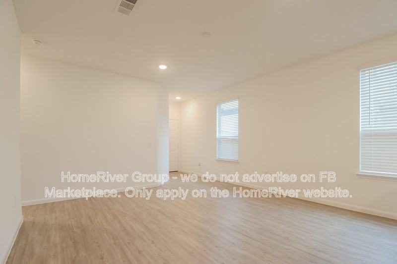 26193 Brahman Dr - Photo 5 of 21