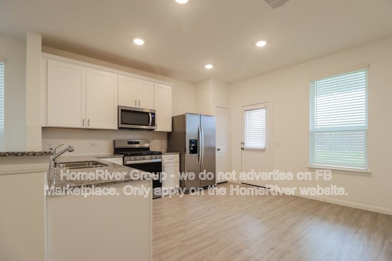 26193 Brahman Dr - Photo 6 of 21