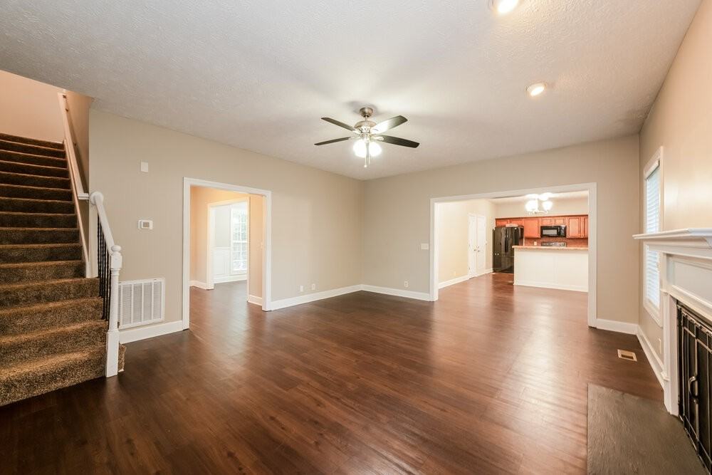 1733 Kinsale Ave - Photo 5 of 17