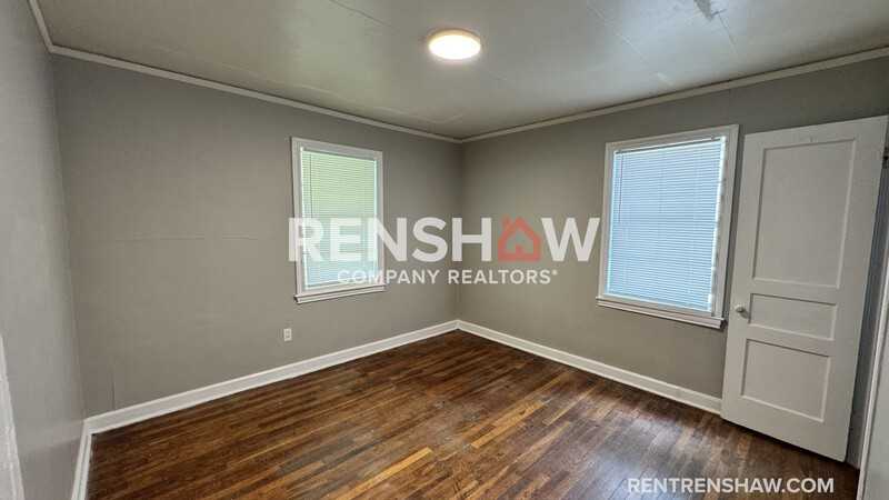 1580 Hugenot St - Photo 7 of 12