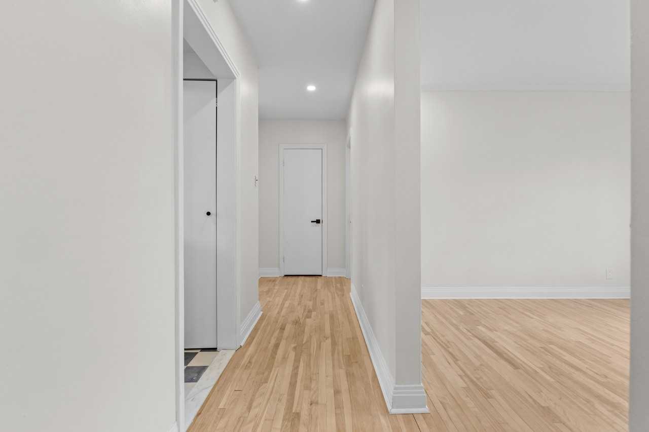 1561 Boulevard Desmarchais ##3 - Photo 7 of 13