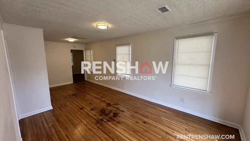 4550 Quince Rd - Photo 3 of 17