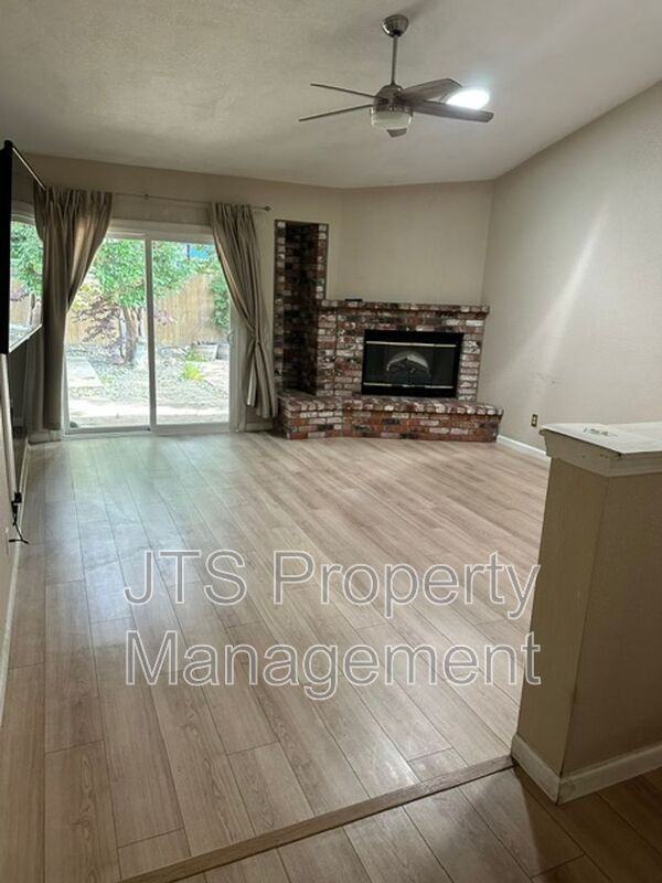 9349 Newington Way - Photo 5 of 15