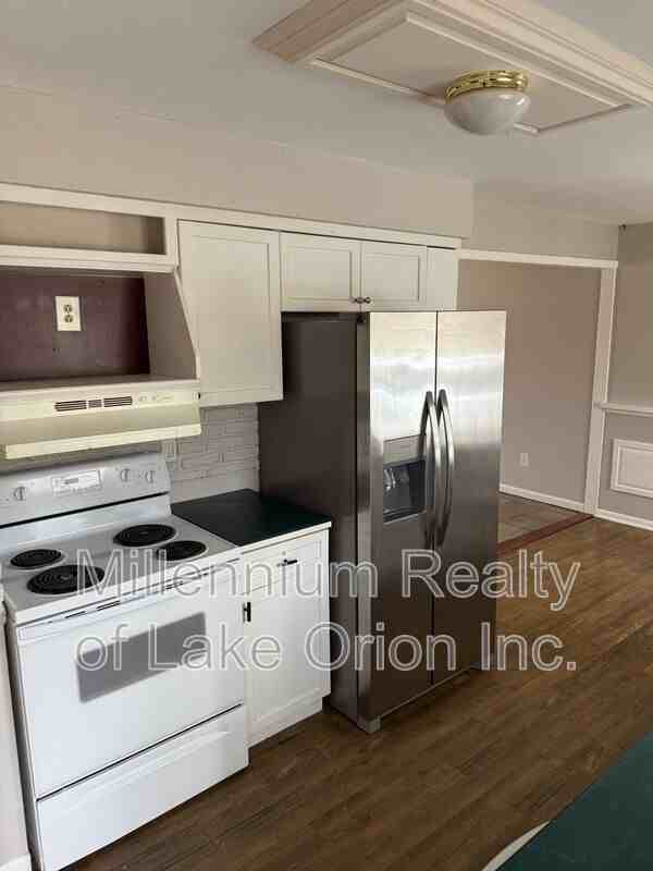 315 Crescent Ave - Photo 2 of 11