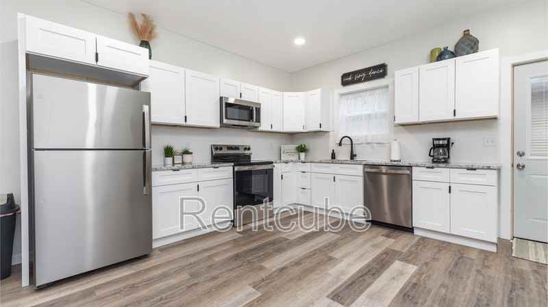 3860 Peru Rd - Photo 2 of 7