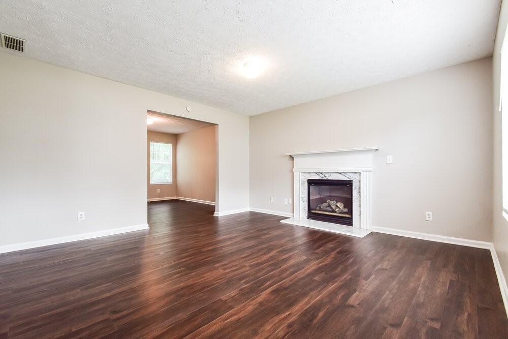 1322 Sandybrook Ct - Photo 4 of 20