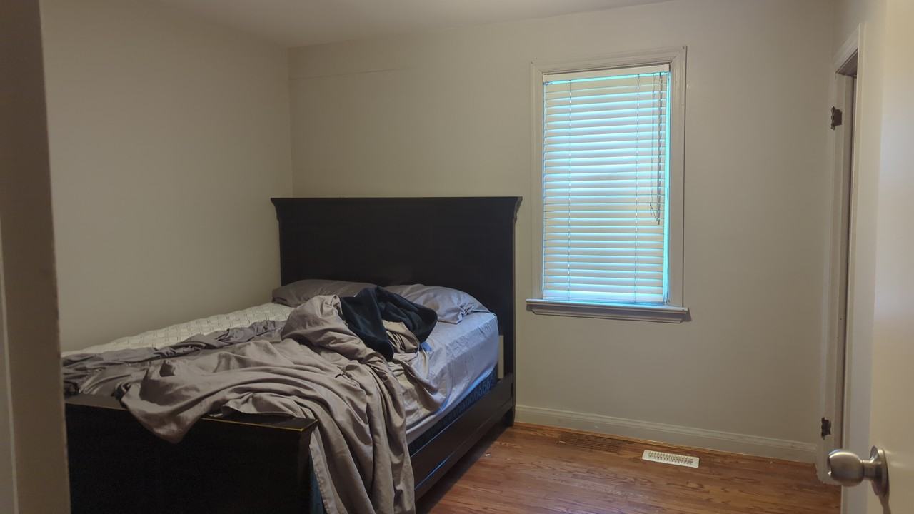 131 Roehampton Avenue - Photo 4 of 6