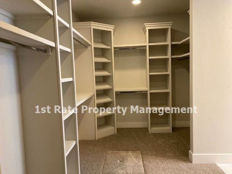 5686 E Clear Ridge St - Photo 4 of 29