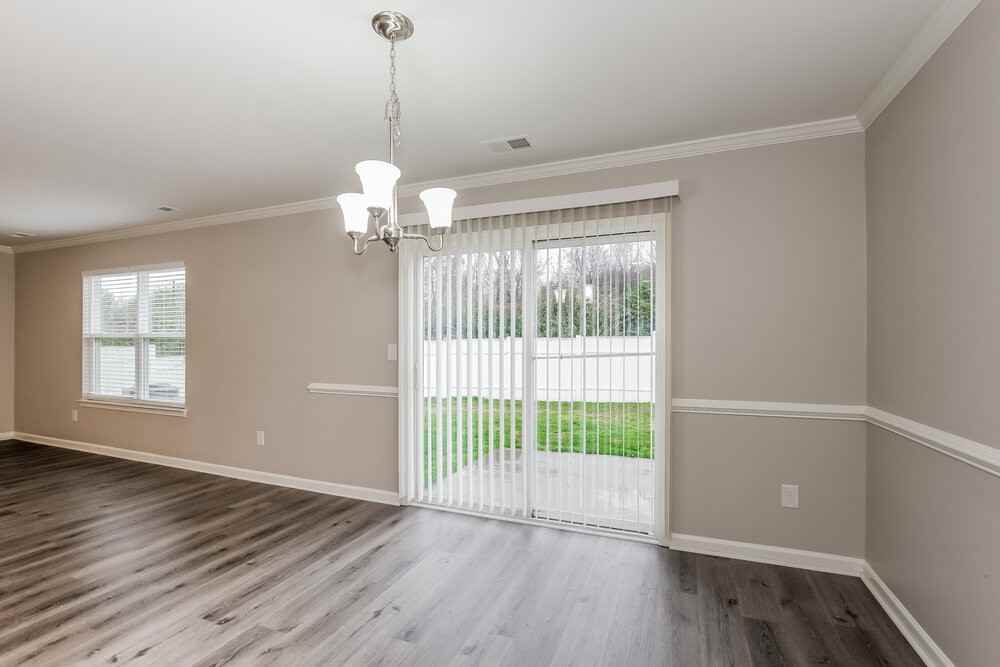 5004 Broad Leaf Ct - Photo 7 of 17