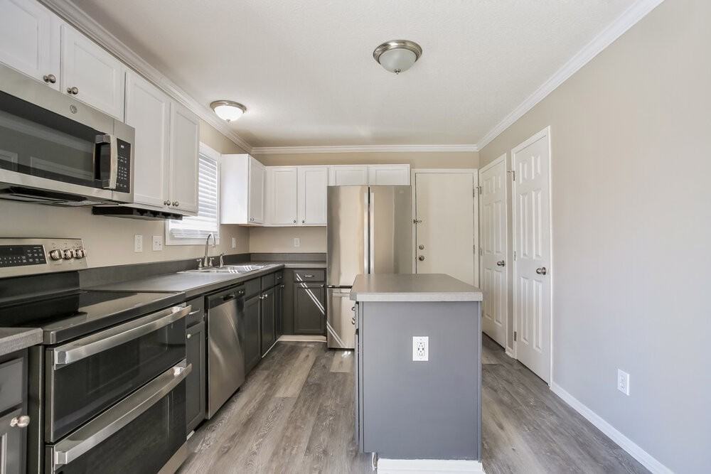 5525 Boucher Dr - Photo 7 of 18