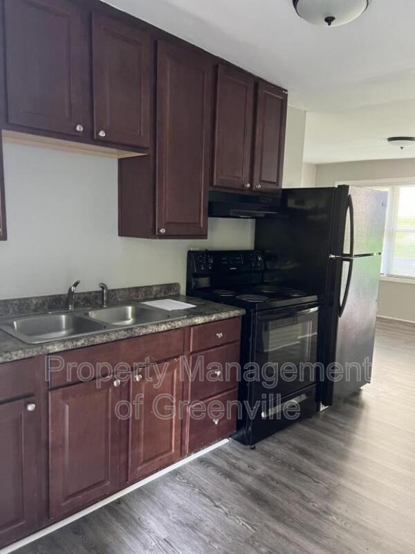 326 Loop St #G - Photo 2 of 8