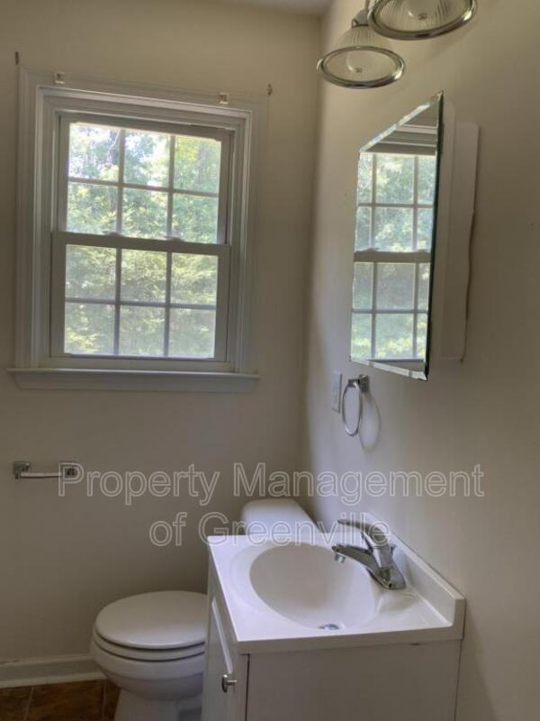 16 Mayflower Ave - Photo 6 of 7