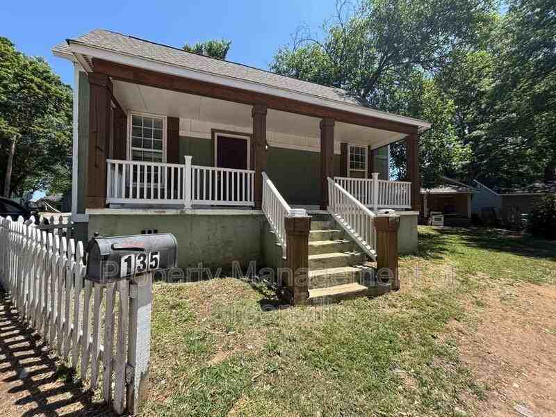 135 D St - Photo 2 of 13