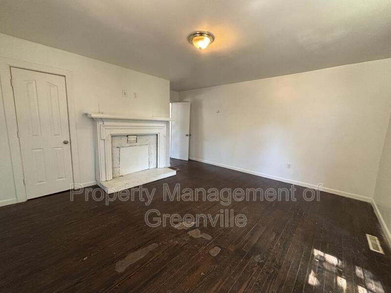 135 D St - Photo 5 of 13