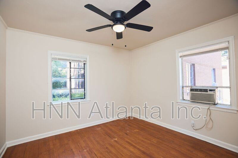 1082 Briarcliff Rd Ne #1 - Photo 2 of 8