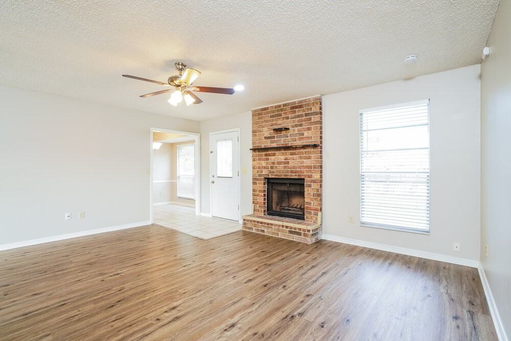 2677 Aberdeen Ct - Photo 5 of 19