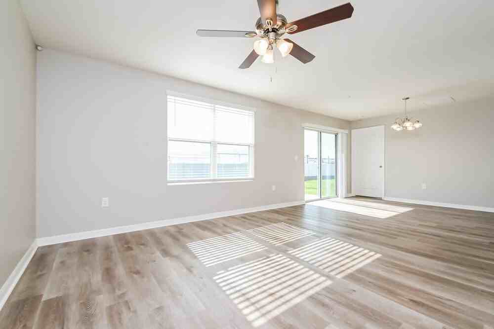 11702 Miracle Mile Dr - Photo 3 of 16
