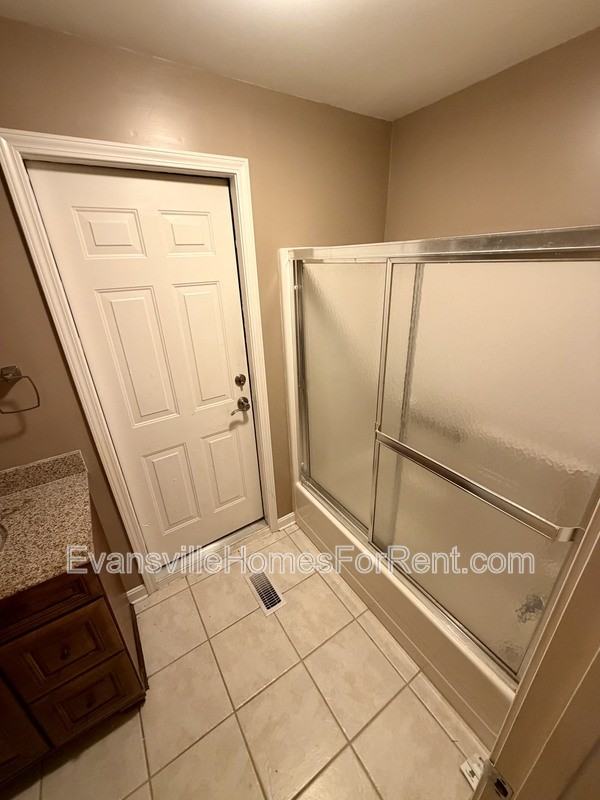 6600 E Oak St - Photo 7 of 13
