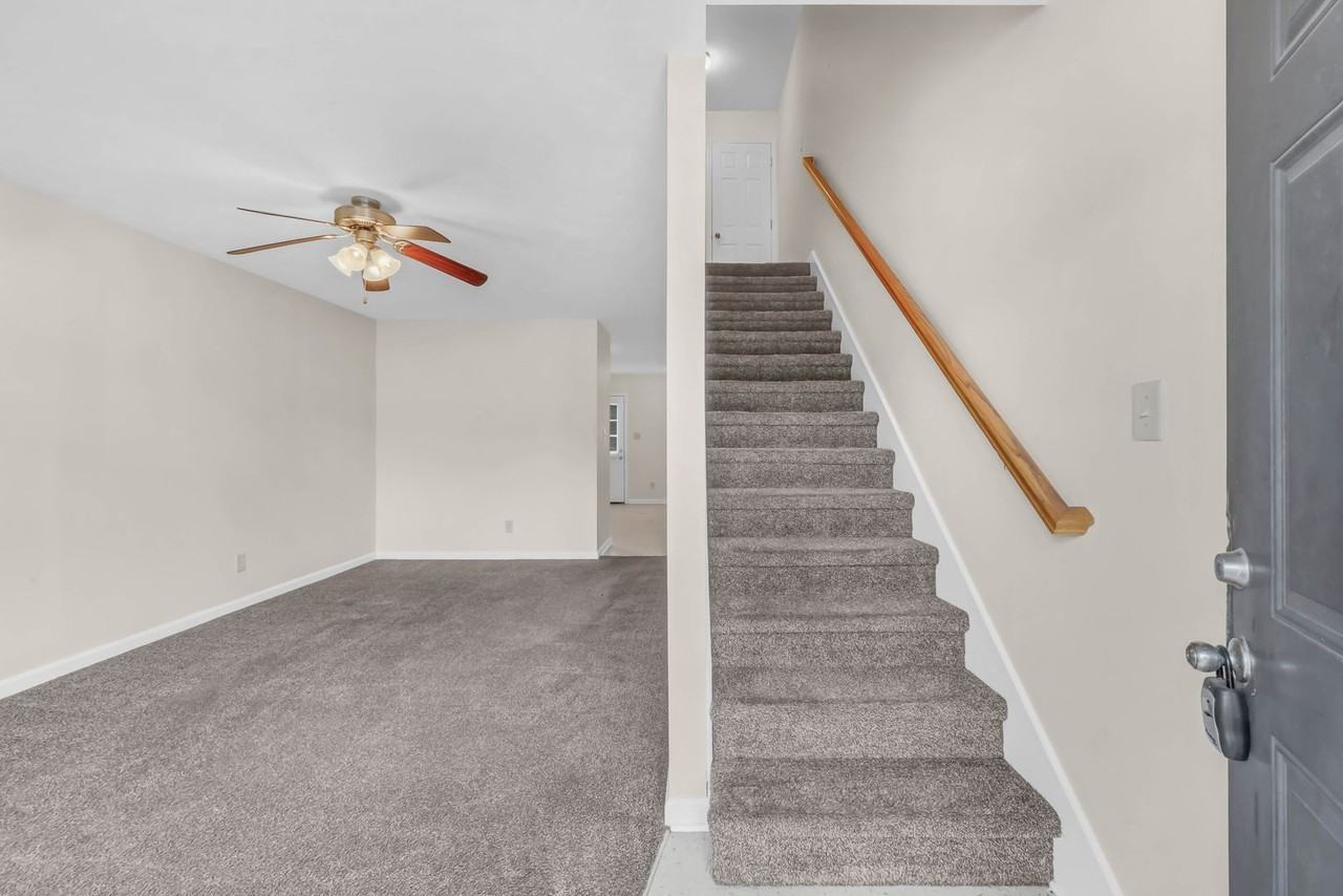 784 Cherrybark Ln #3 - Photo 3 of 16