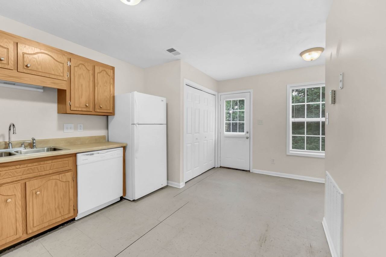784 Cherrybark Ln #3 - Photo 6 of 16
