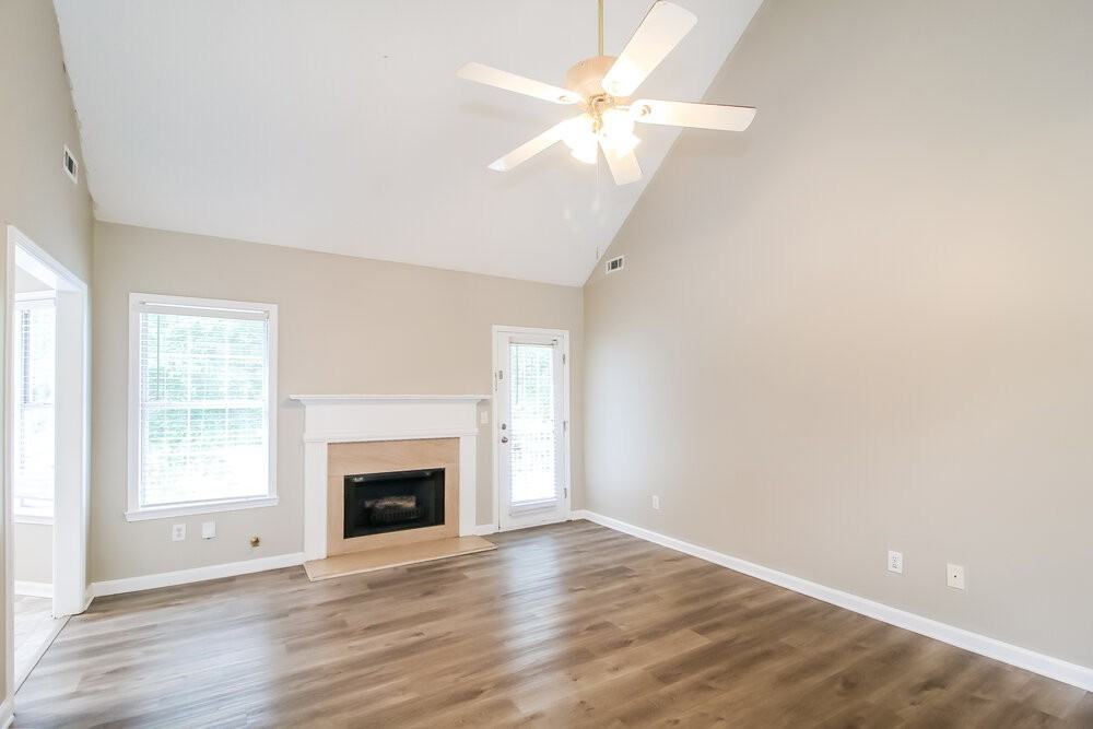 155 Byington Dr - Photo 6 of 17