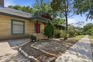 4007 Lafayette Ave - Photo 1 of 1