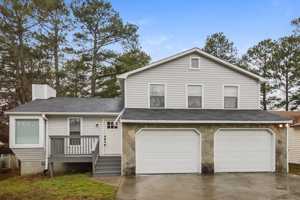 featured image of 2093 Phillips Rd