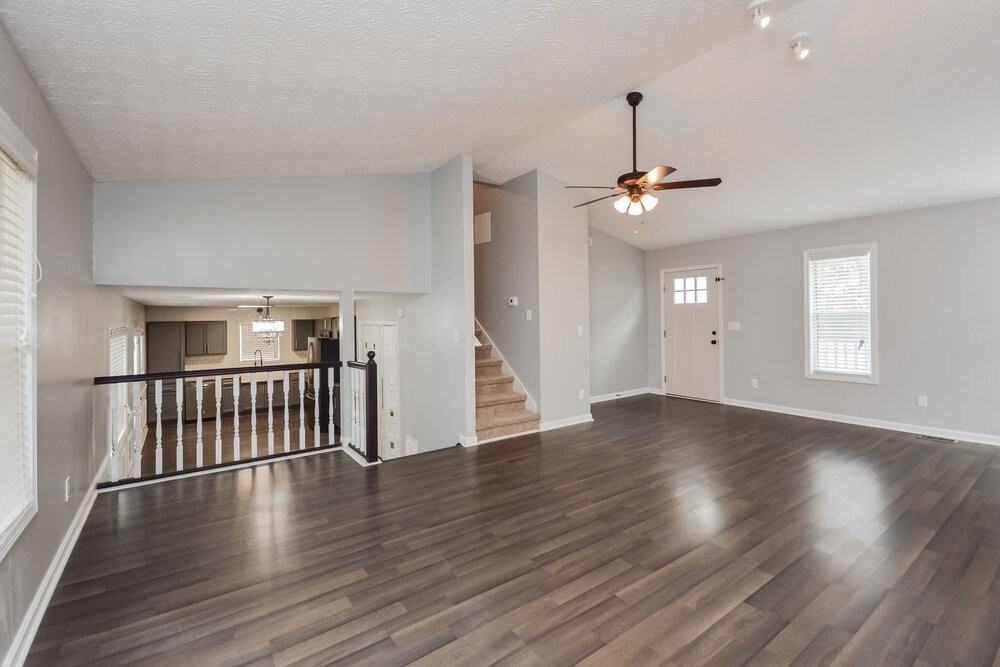2093 Phillips Rd - Photo 5 of 17