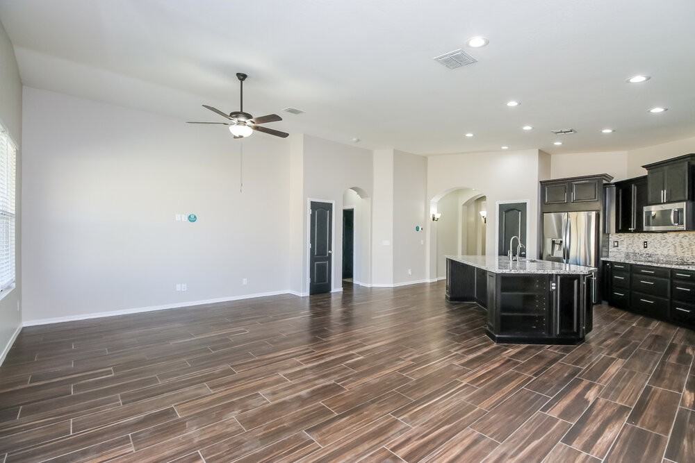 22258 E Cherrywood Ct - Photo 4 of 16