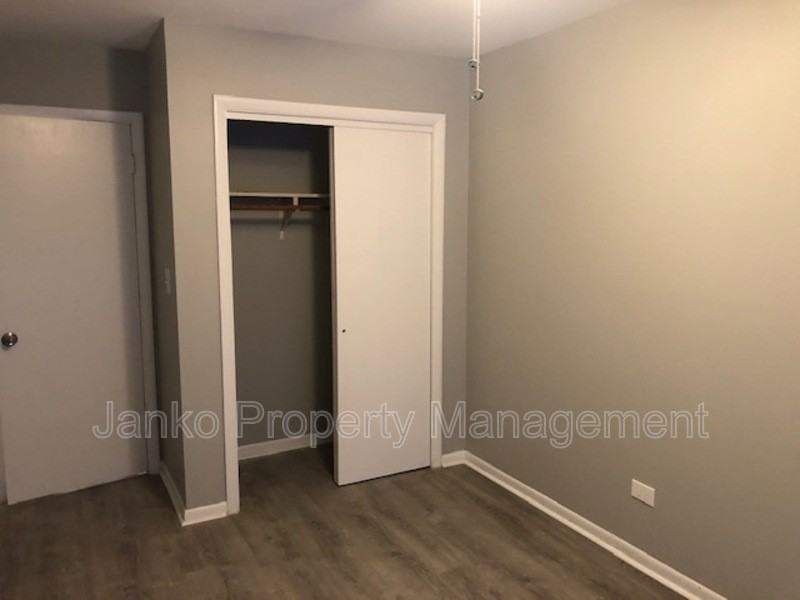 3333 Commercial Ave #16 - Photo 2 of 6