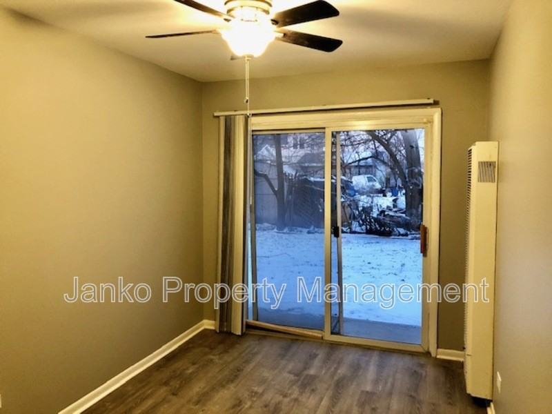 3333 Commercial Ave #16 - Photo 3 of 6