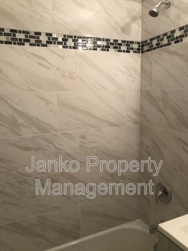 3333 Commercial Ave #16 - Photo 5 of 6