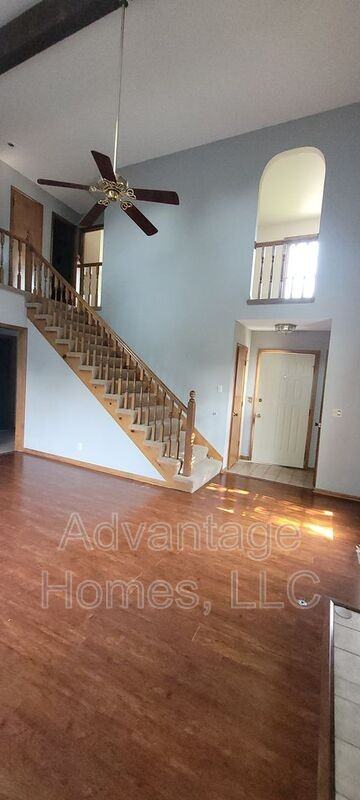 10701 W 115th Ter - Photo 6 of 38