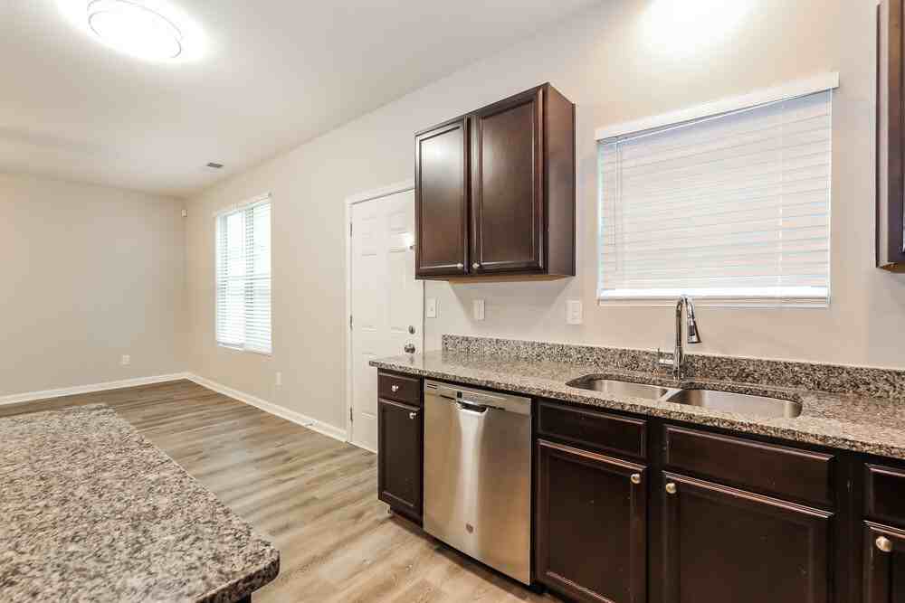 6596 Woodwell Dr - Photo 7 of 17