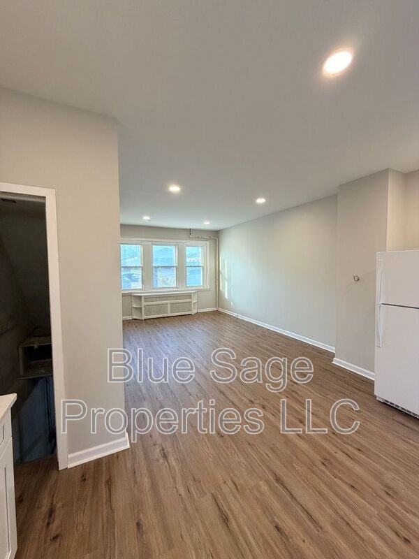 413 E Baltimore Ave - Photo 6 of 26