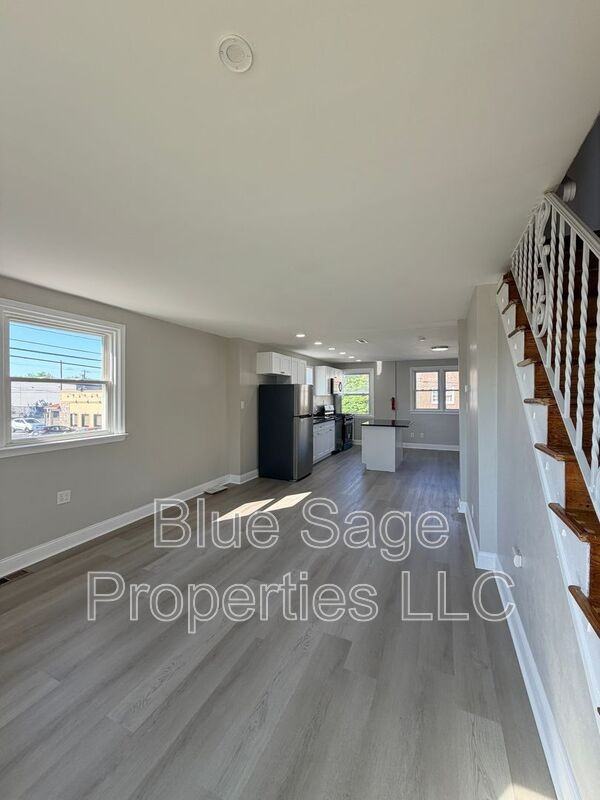 66 Folcroft Ave - Photo 3 of 31