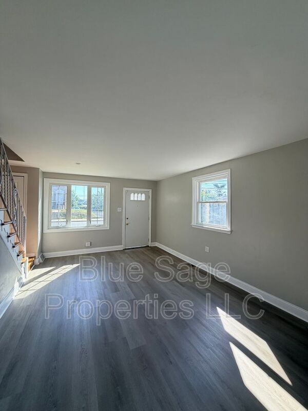 66 Folcroft Ave - Photo 4 of 31
