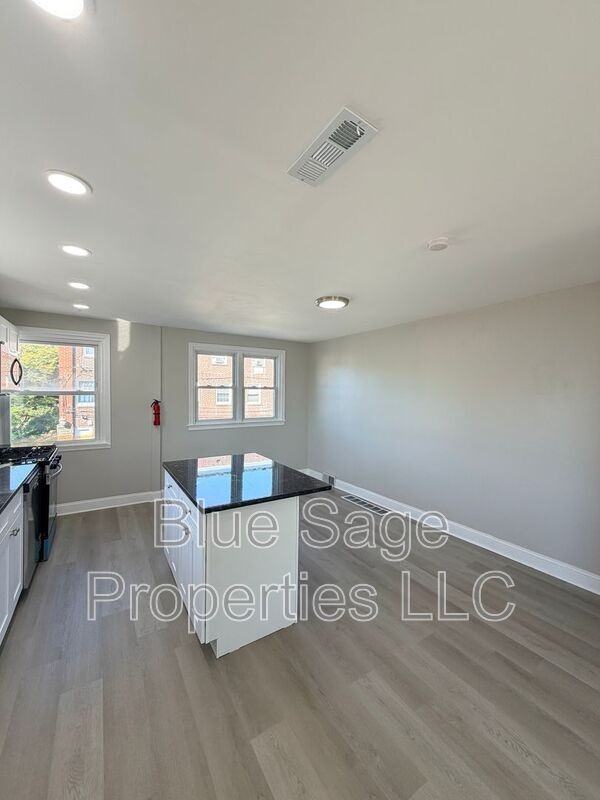66 Folcroft Ave - Photo 6 of 31