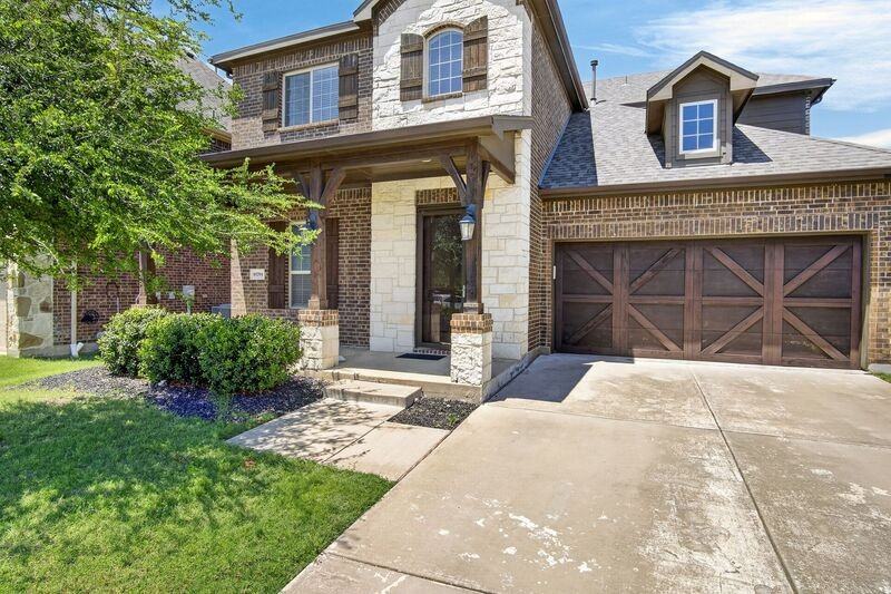 10204 Marathon Ct - Photo 4 of 47